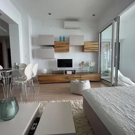 شقة First Row To The Sea أوباتيا