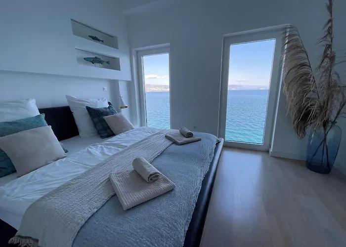 Apartment First Row To The Sea Opatija