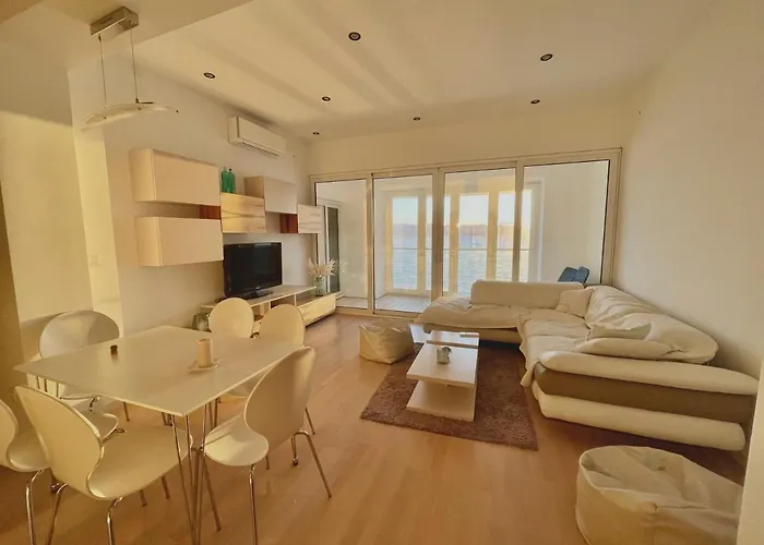 Apartman First Row To The Sea Opatija