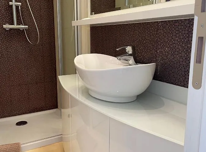 Apartman First Row To The Sea